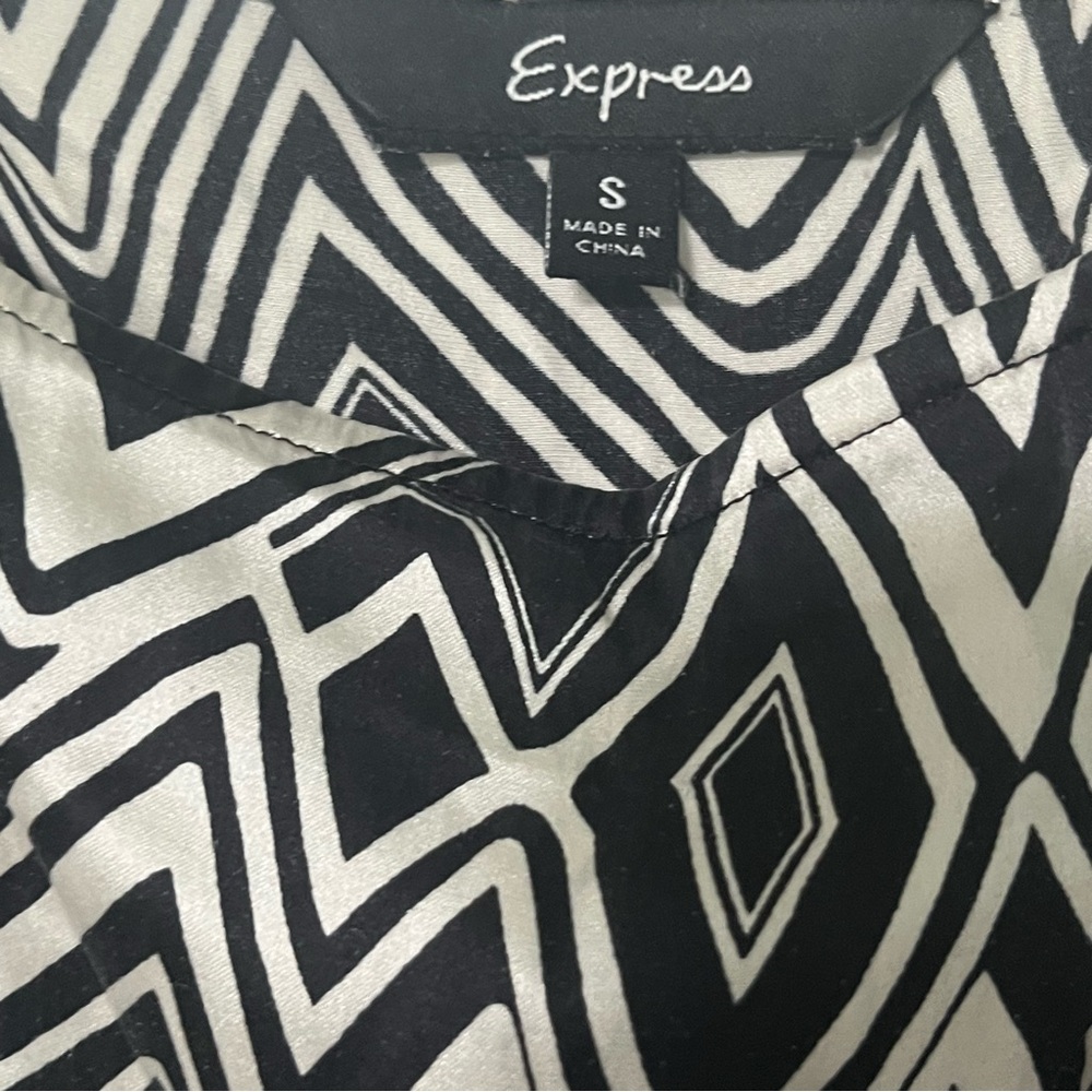 Express Chic Monochrome Geometric Pattern Elastic… - image 2